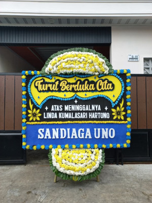 Papan Bunga Duka di Batom