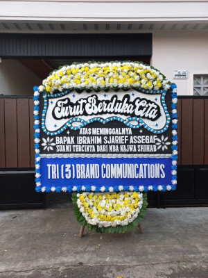 Papan Bunga Duka di Batom